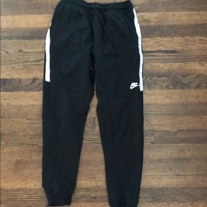 Nike Black Joggers | Medium